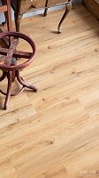 Виниловый ламинат Vinilam Glue Luxury LVT 33100 Дуб Мадрид Glue (4.555 м²)